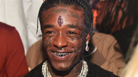 Lil Uzi Vert: Beziehung, Vermögen, Größe, Tattoo,。